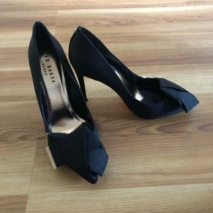 Gently worn Ted Baker Pumps